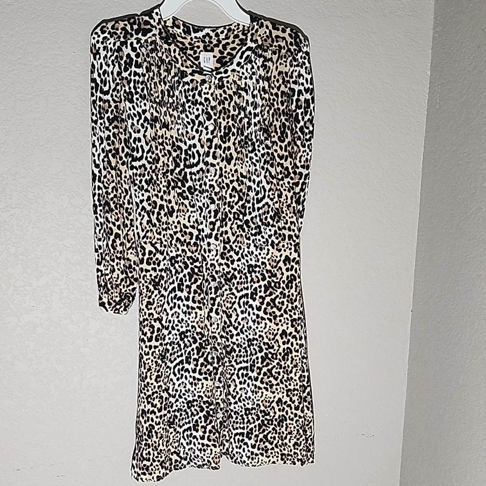 Gap Dress Size 2P Leopard Print Pearl Snap Tan Black Long sleeve Midi
